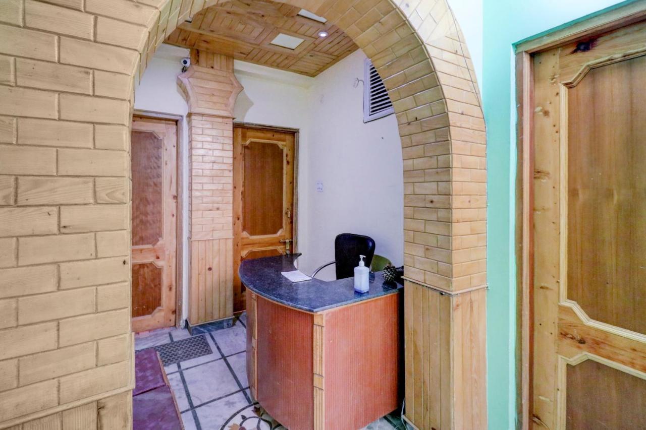 Oyo Hotel C Shimla Bagian luar foto